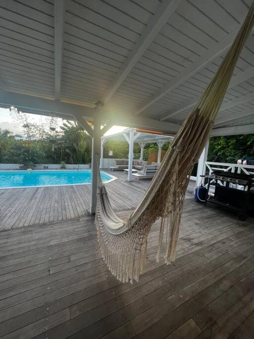 Spacieuse Villa Corossol Avec Piscine Et Jeux Exterieurs Le Gosier  Dış mekan fotoğraf