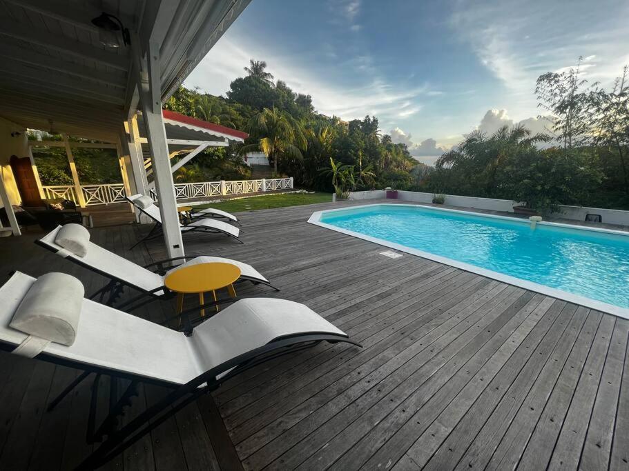 Spacieuse Villa Corossol Avec Piscine Et Jeux Exterieurs Le Gosier  Dış mekan fotoğraf